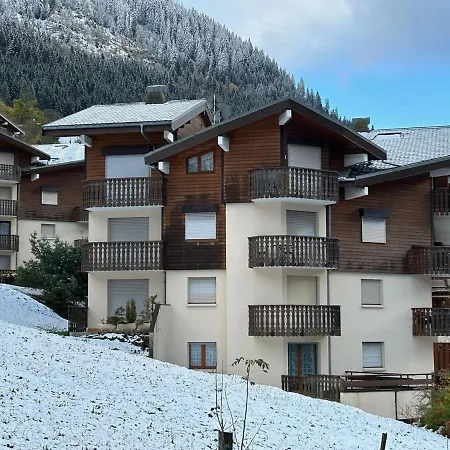 T2 Pour 5 Pers. Avec Terrasse, Parking Prive Et Proximite Centre-village Et Navettes. Apartment *